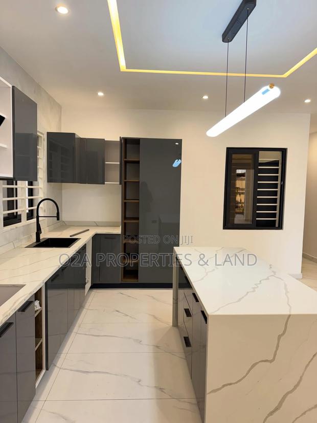 4bdrm House in East Legon Hills for sale photo 12