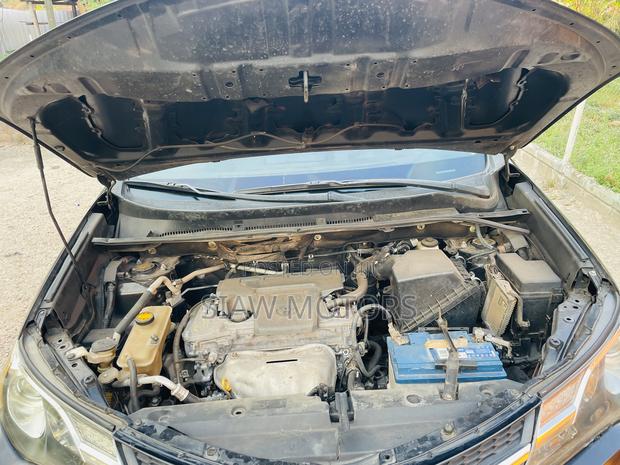 Toyota RAV4 Limited 4dr SUV (2.5L 4cyl 6A) 2015 Black