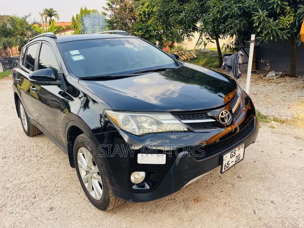 Toyota RAV4 Limited 4dr SUV (2.5L 4cyl 6A) 2015 Black