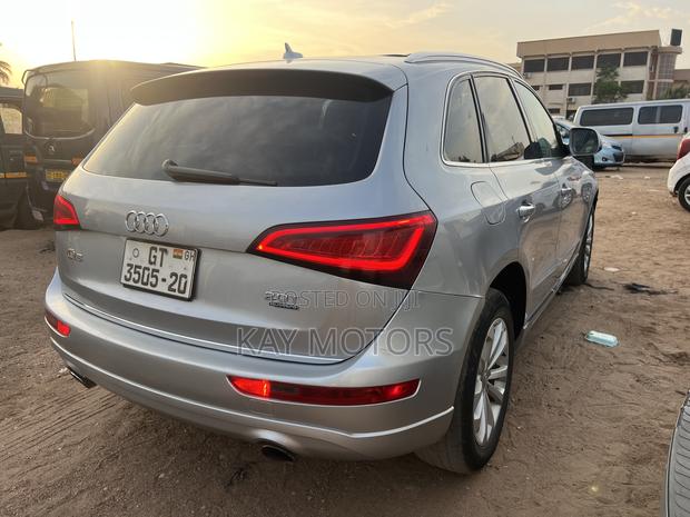 Audi Q5 2.0T Premium AWD quattro 2016 Gray