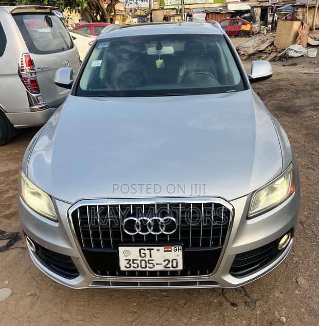 Audi Q5 2.0T Premium AWD quattro 2016 Gray