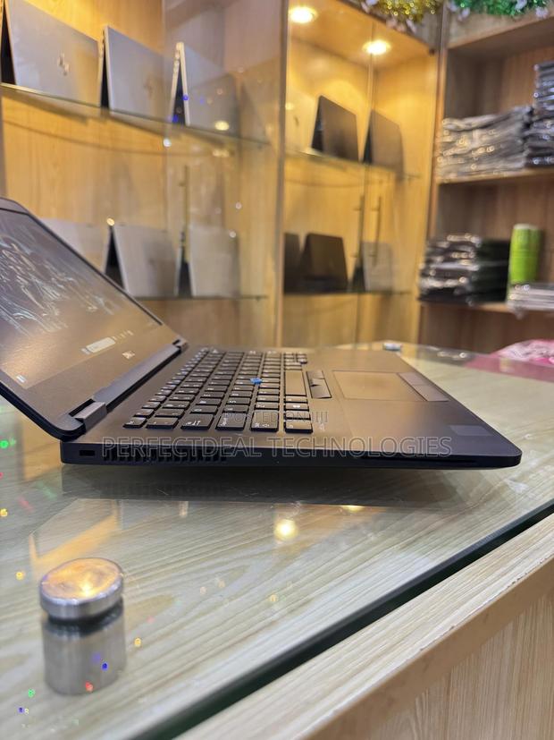Laptop Dell Latitude E7470 8GB Intel Core i7 SSD 256GB photo 6