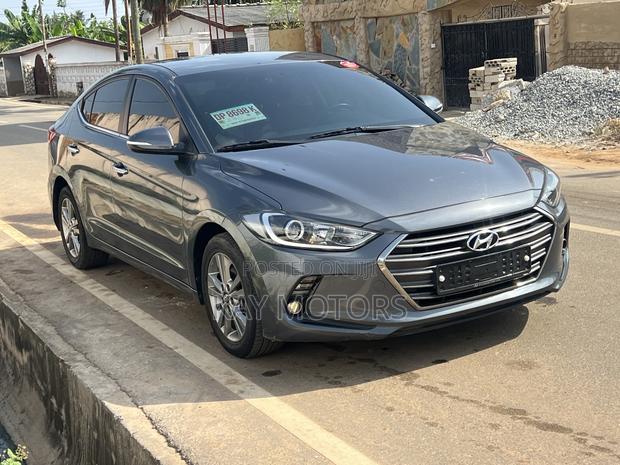 Hyundai Avante 2017 Matt Black
