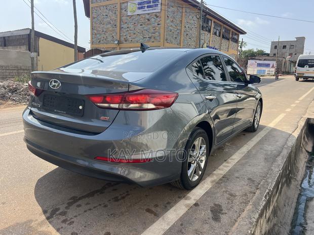 Hyundai Avante 2017 Matt Black