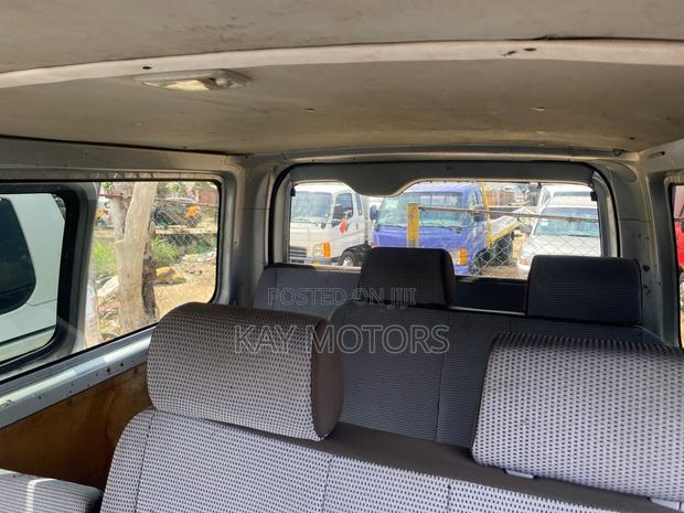 Toyota HiAce 2012 Silver