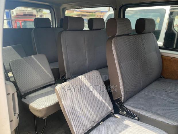 Toyota HiAce 2012 Silver