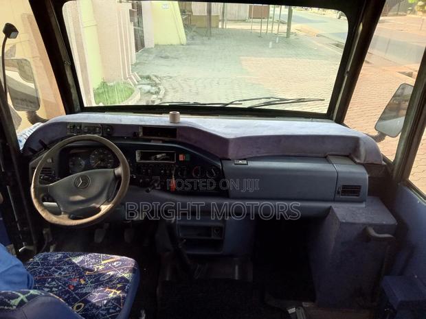 Mercedes-Benz Sprinter 2012 Grey photo 2