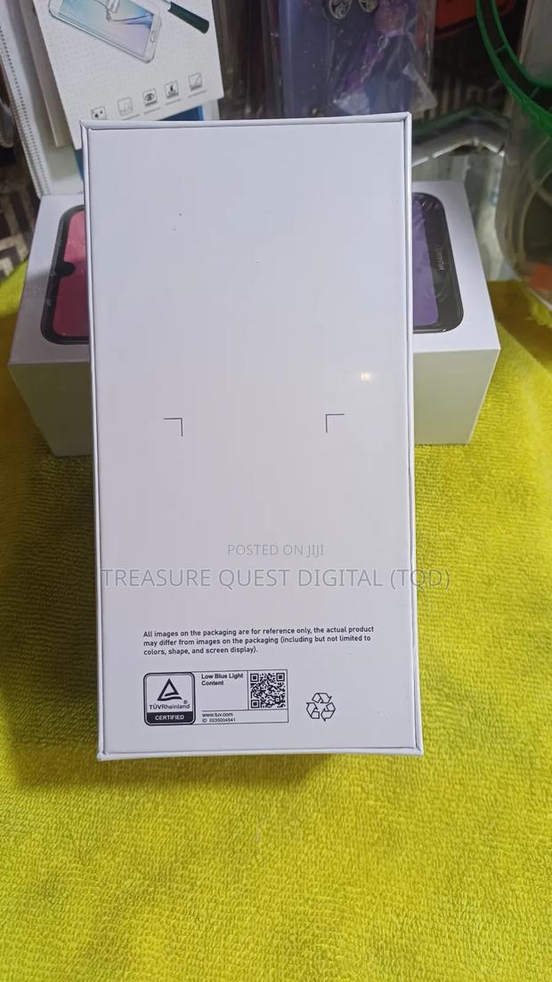 New Huawei Y7 Prime 2019 64 GB Blue · Photo 4