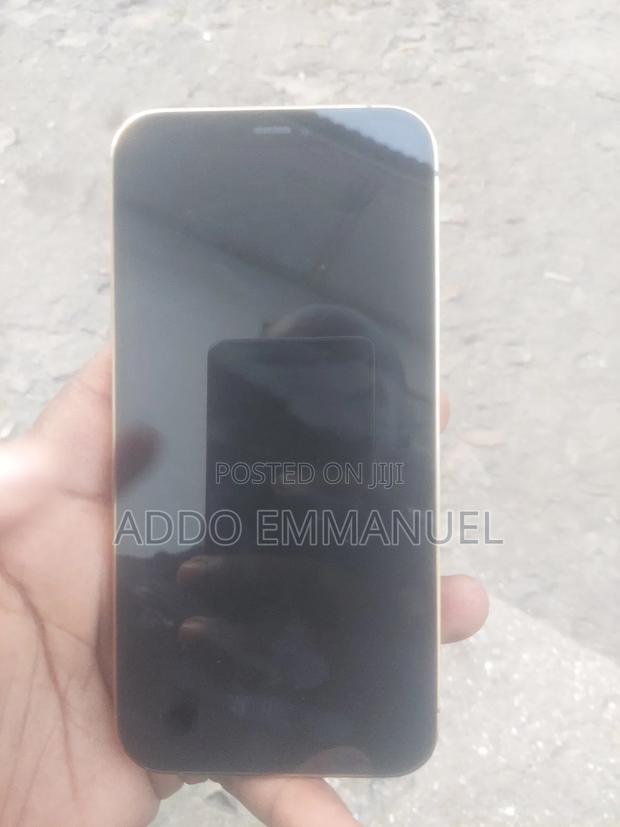 Apple iPhone 12 Pro 128 GB Gold photo 3