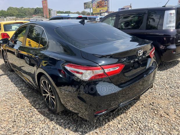 Toyota Camry SE FWD 2020 Black