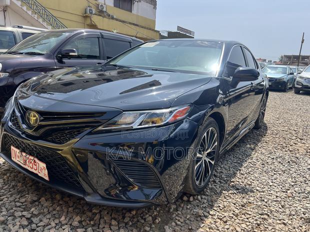 Toyota Camry SE FWD 2020 Black