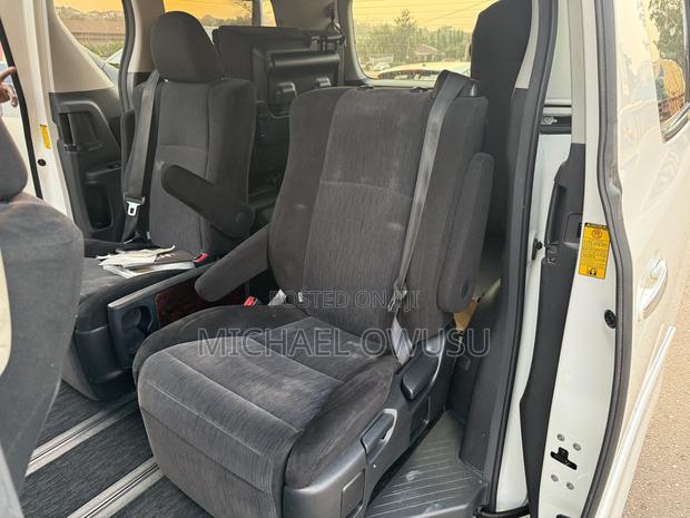 Toyota Vellfire 2016 White