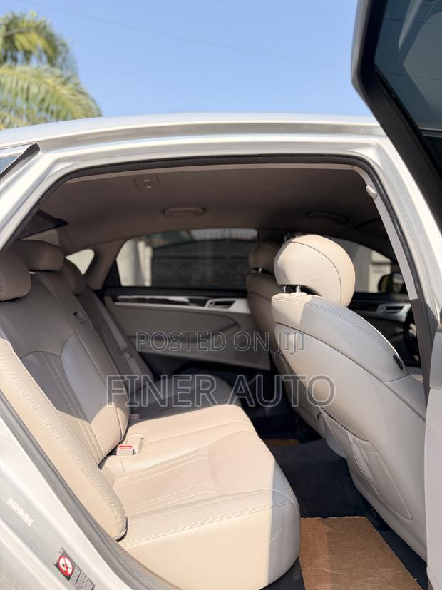 Genesis G80 3.8 2017 Silver