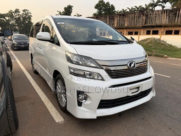 Toyota Vellfire 2016 White