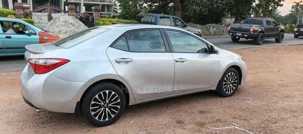 Toyota Corolla S 4dr Sedan (1.8L 4cyl CVT) 2016 Silver