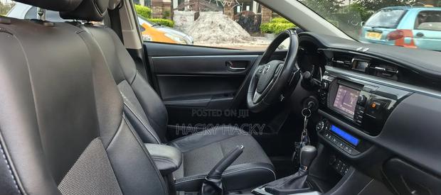 Toyota Corolla S 4dr Sedan (1.8L 4cyl CVT) 2016 Silver