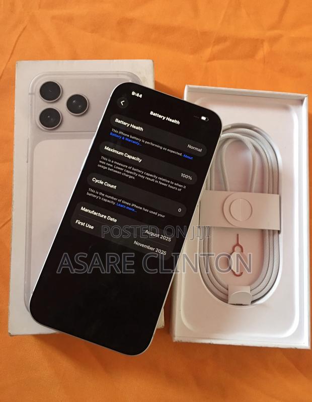 New Apple iPhone 17 Pro Max 512 GB Silver photo 3