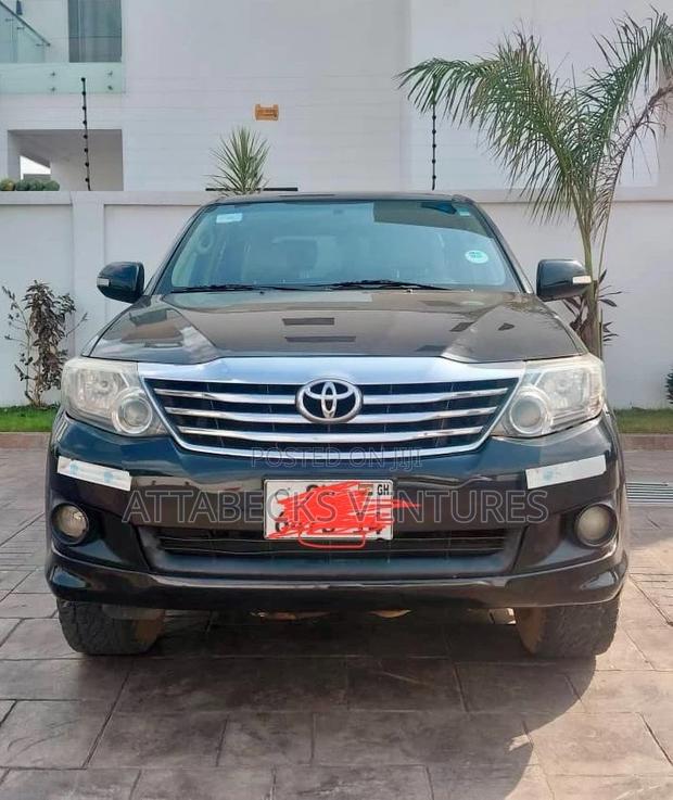 Toyota Fortuner 2014 Black