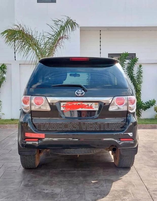 Toyota Fortuner 2014 Black