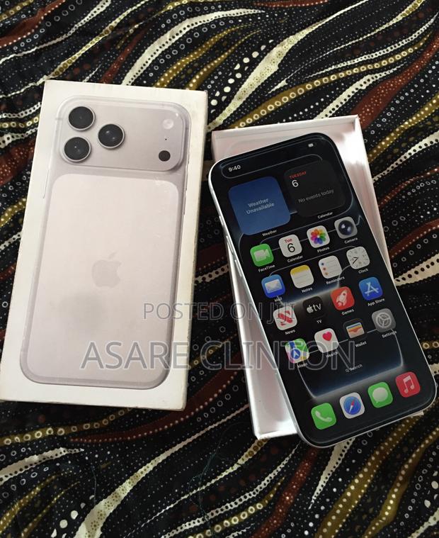 New Apple iPhone 17 Pro Max 512 GB Silver photo 2