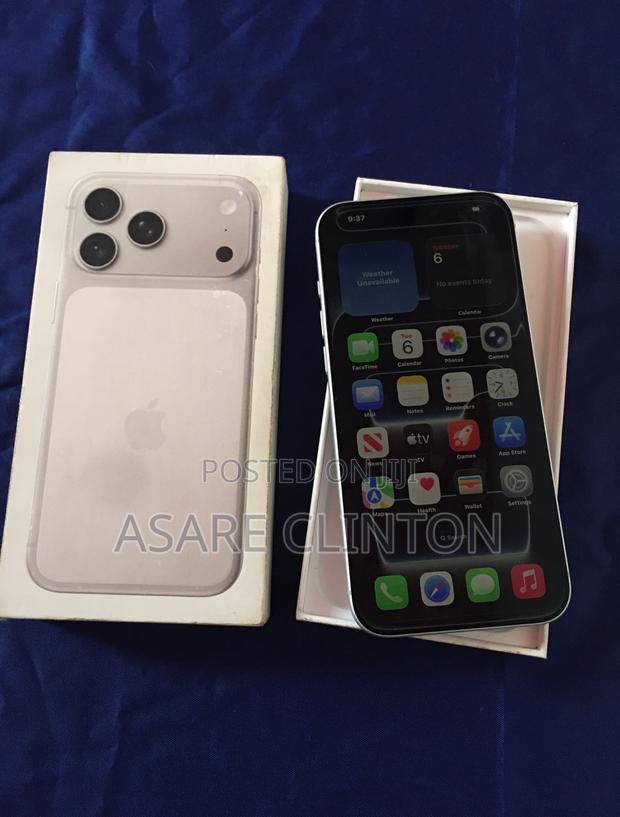 New Apple iPhone 17 Pro Max 512 GB Silver photo 4