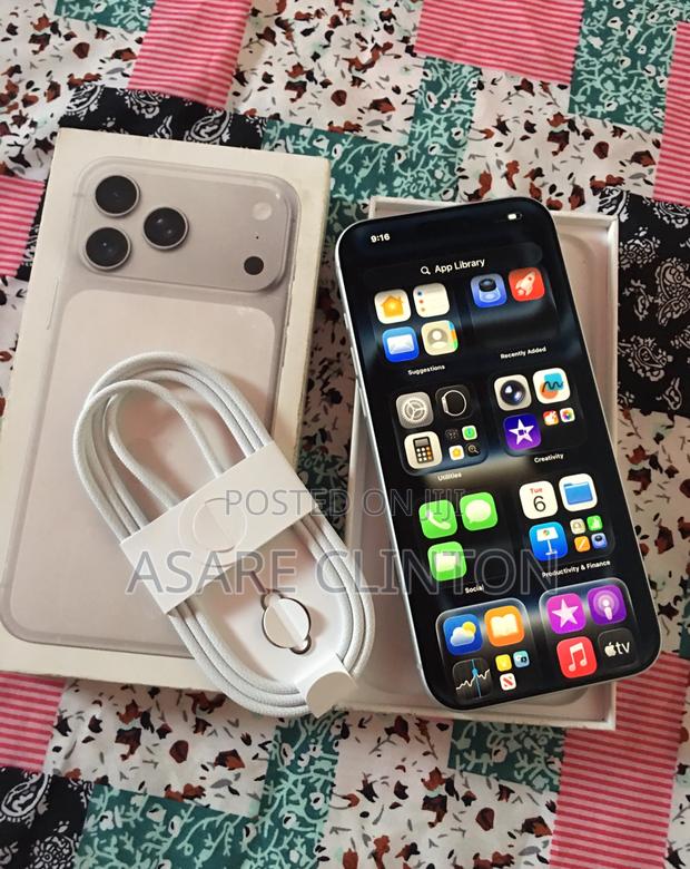 New Apple iPhone 17 Pro Max 512 GB Silver photo 2