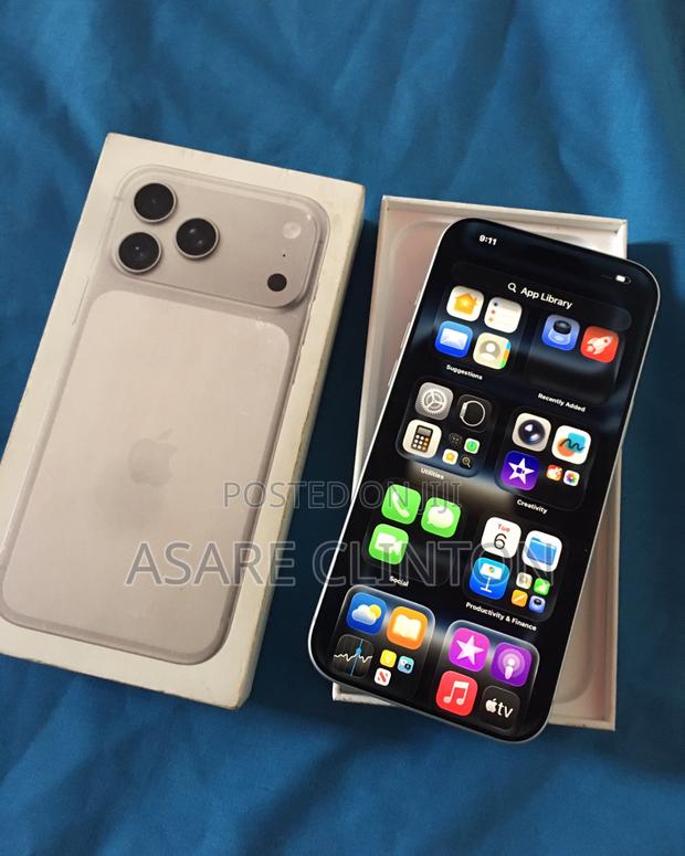 New Apple iPhone 17 Pro Max 512 GB Silver photo 2