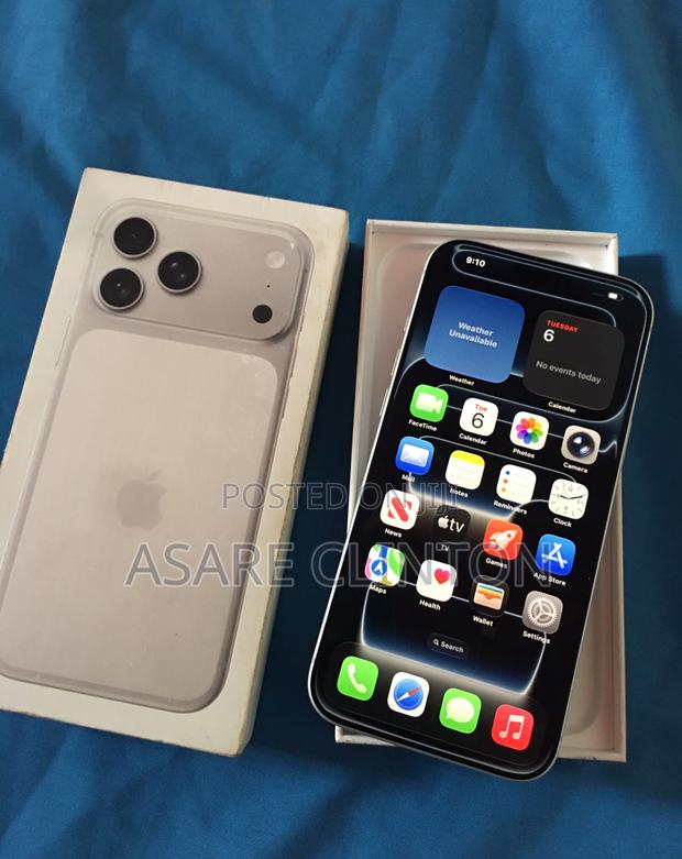 New Apple iPhone 17 Pro Max 512 GB Silver photo 3
