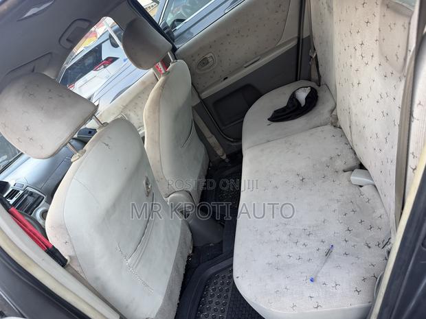 Toyota Vitz 2010 Gray