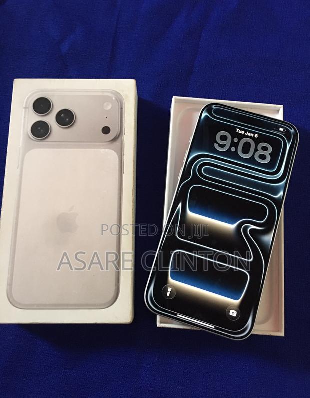 New Apple iPhone 17 Pro Max 512 GB Silver photo 3