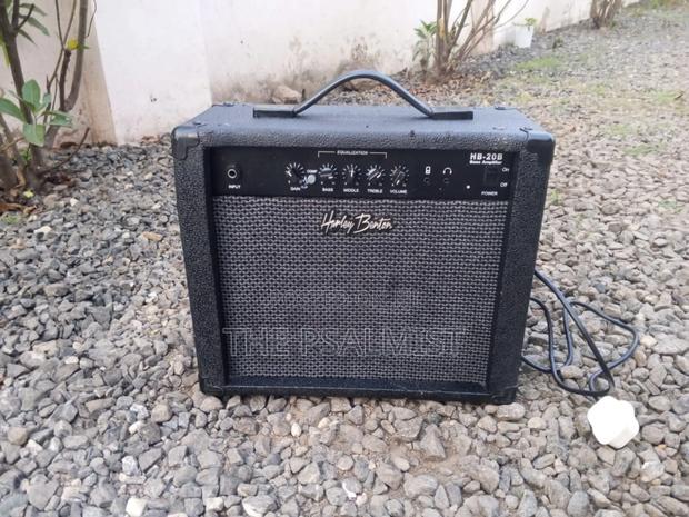 Harley Benton Hb20 Custom Mini Bass Combo