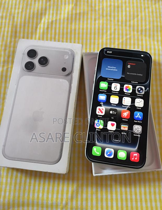 New Apple iPhone 17 Pro Max 512 GB Silver photo 4