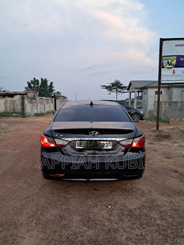 Hyundai Sonata Limited Sedan FWD (2.4L 4cyl 6A) 2013 Black photo 3