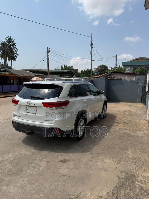 Toyota Highlander Limited Platinum V6 4x4 (3.5L 6cyl 6A) 2016 White