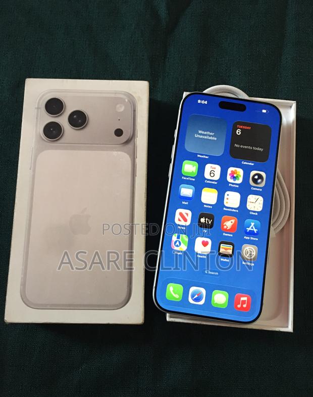 New Apple iPhone 17 Pro Max 512 GB Silver photo 4