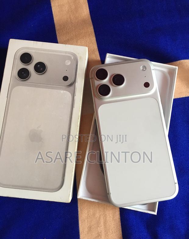 New Apple iPhone 17 Pro Max 512 GB Silver photo 2
