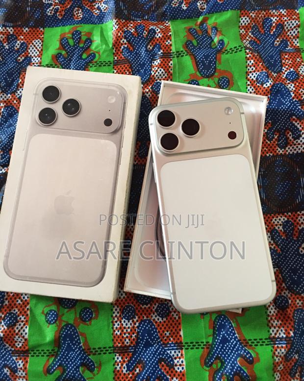 New Apple iPhone 17 Pro Max 512 GB Silver photo 2