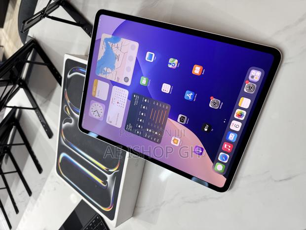 Apple iPad Pro 13 (2024) 1 TB Silver