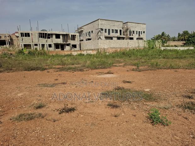 One Full Plot of Land for Sale in Location Santasi Anyinam · Photo 2