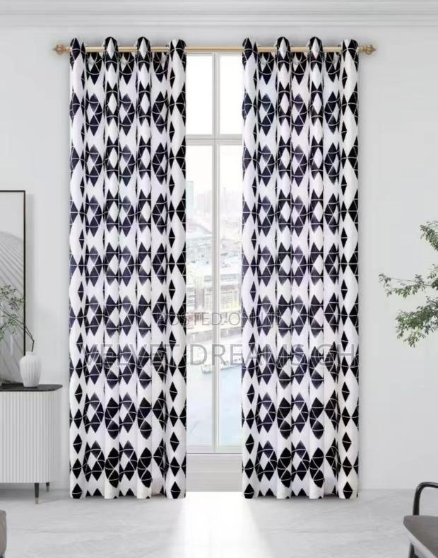 2-in-1 Sunblock Curtains – Stylish Heat Control photo 3