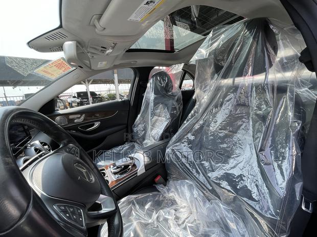 Mercedes-Benz C300 Luxury 4dr AWD 4Matic Sedan (2.0L 4cyl 7A) 2015 White