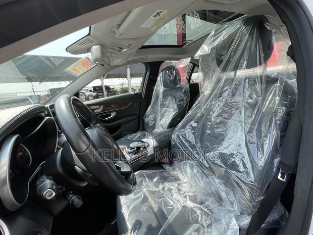 Mercedes-Benz C300 Luxury 4dr AWD 4Matic Sedan (2.0L 4cyl 7A) 2015 White