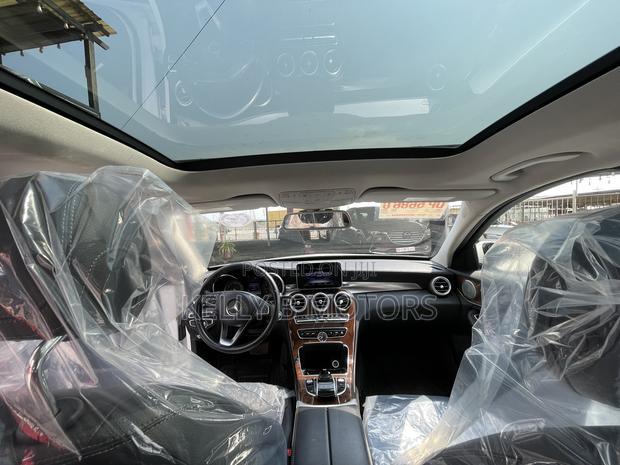 Mercedes-Benz C300 Luxury 4dr AWD 4Matic Sedan (2.0L 4cyl 7A) 2015 White