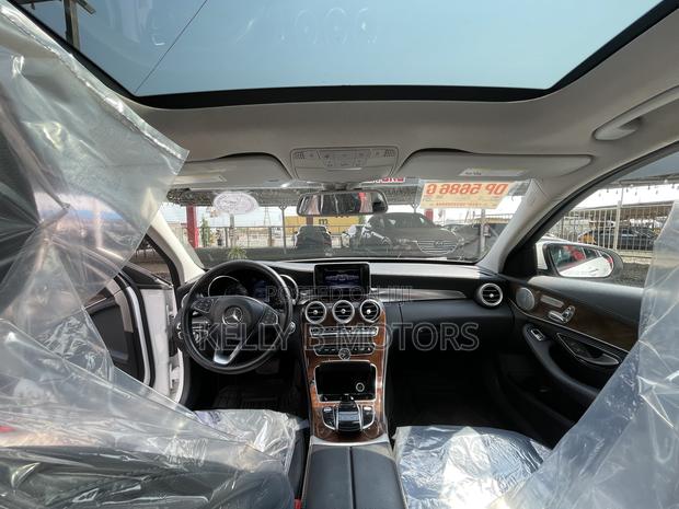 Mercedes-Benz C300 Luxury 4dr AWD 4Matic Sedan (2.0L 4cyl 7A) 2015 White