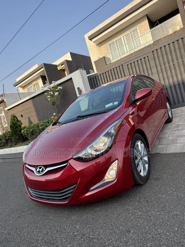 Hyundai Elantra Limited Sedan FWD (1.8L 4cyl 6A) 2016 Burgundy