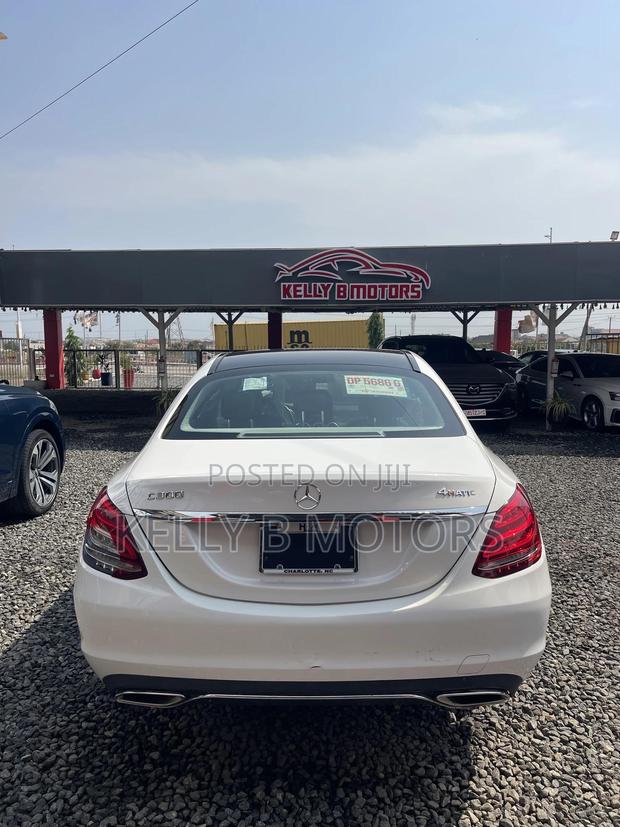 Mercedes-Benz C300 Luxury 4dr AWD 4Matic Sedan (2.0L 4cyl 7A) 2015 White