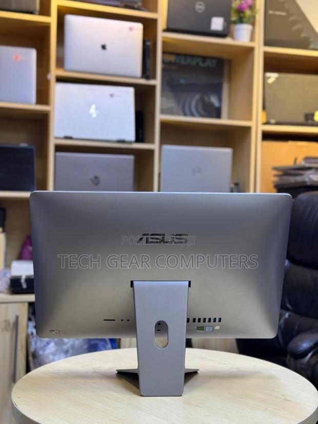 Desktop Computer Asus 8GB Intel Core I3 HDD 1T