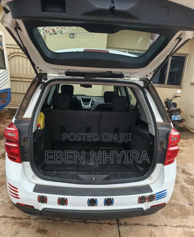 Chevrolet Equinox L FWD 2017 White photo 5