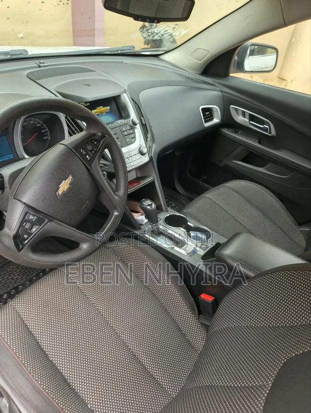 Chevrolet Equinox L FWD 2017 White photo 4