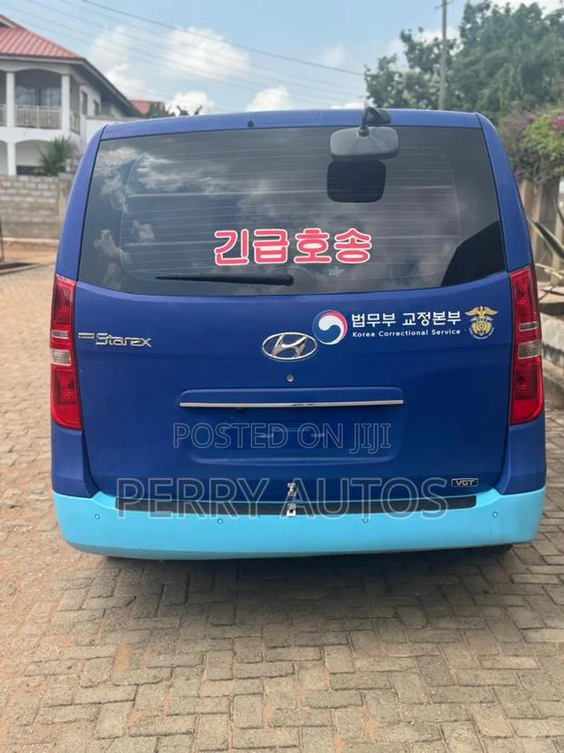 Hyundai Starex 2014 Blue photo 2